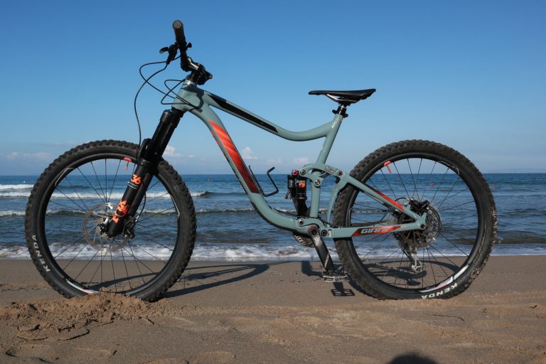 giant full e+ 2 2018 e bike bicicletta trail